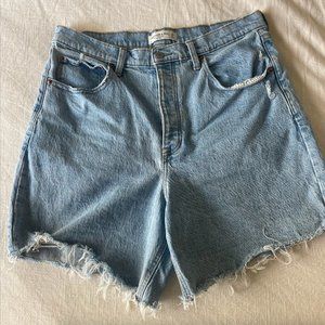 Abercombie & Fitch 7" High Rise Dad Short